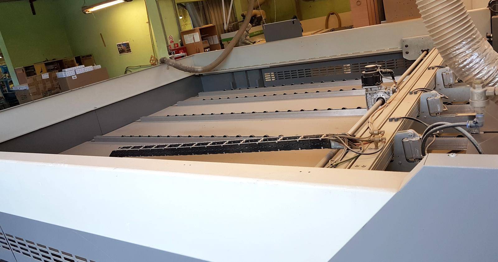 Seccionadora BIESSE SEKTOR 450